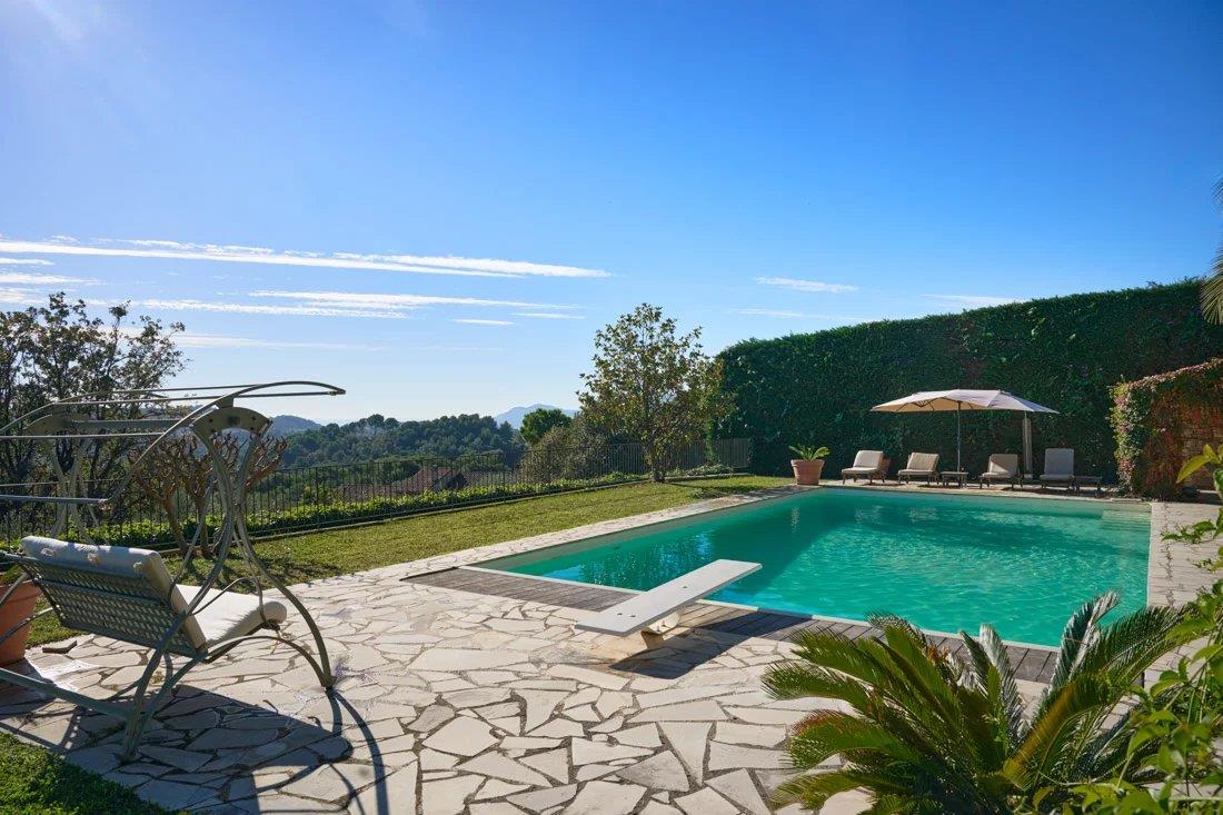 Mougins - Magnífica propriedade com vista panorâmica sobre o mar