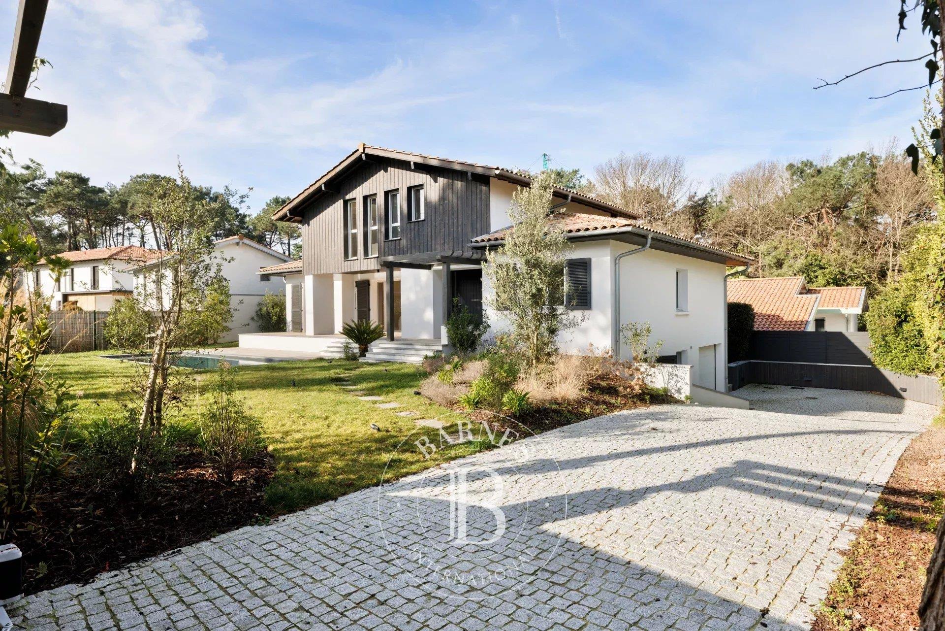 Anglet, Golf Course L'impératrice, Completely Renovated House With Swimming Pool