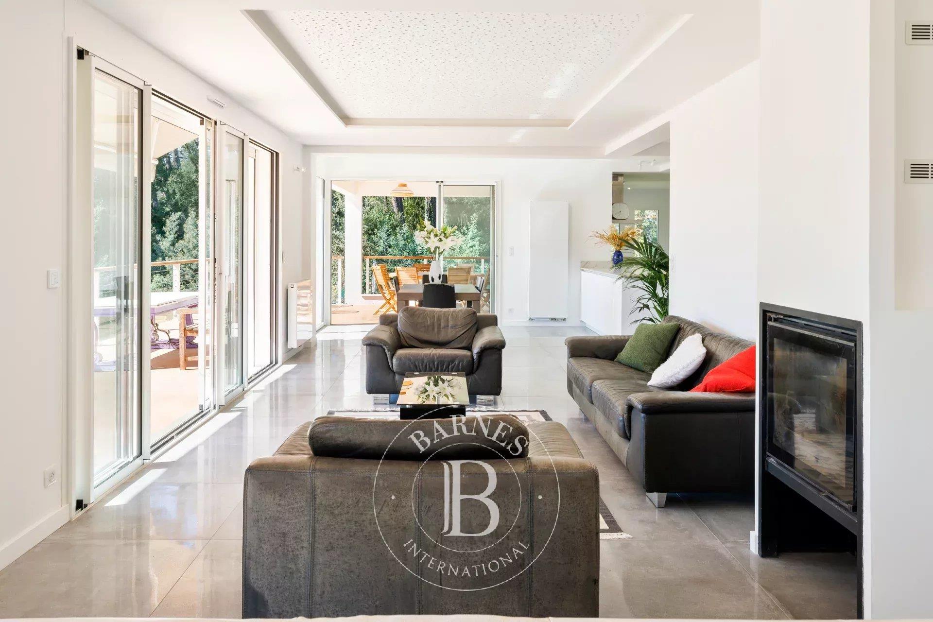 Compra: Vivenda (40510)