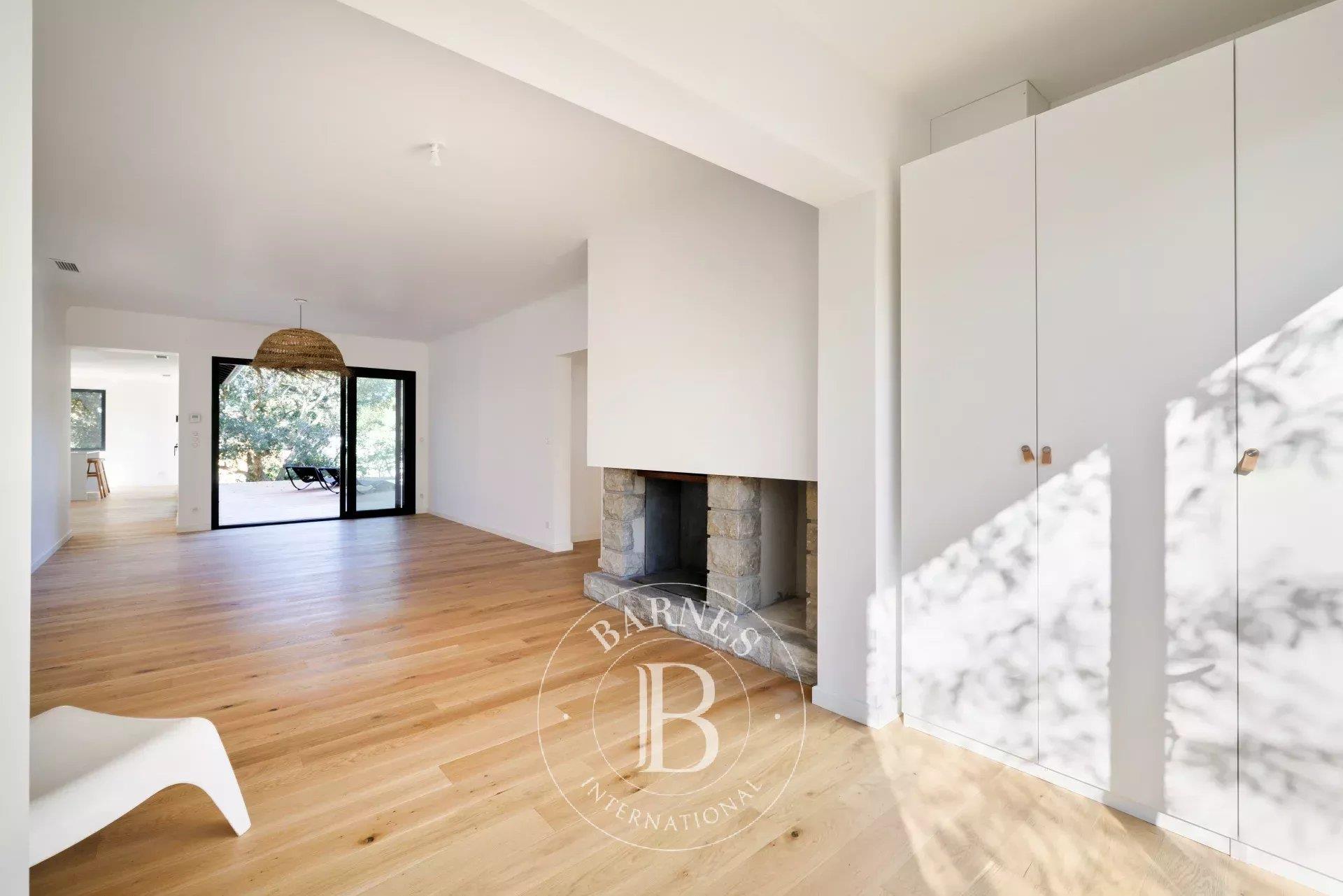 Capbreton, Casa Reformada Con Piscina