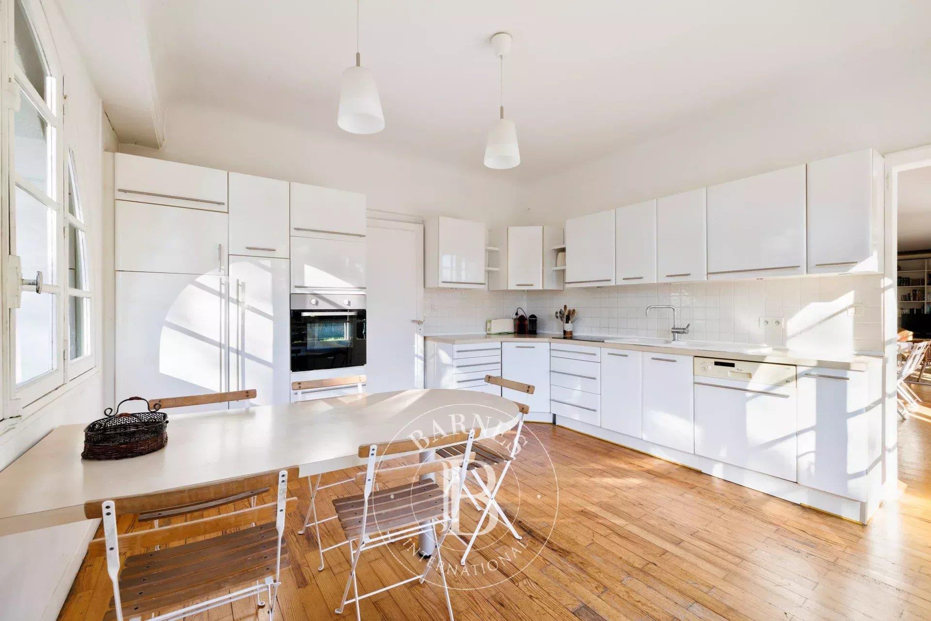Hossegor, Excepcional Casa Familiar En El Corazón Del Centro De La Ciudad