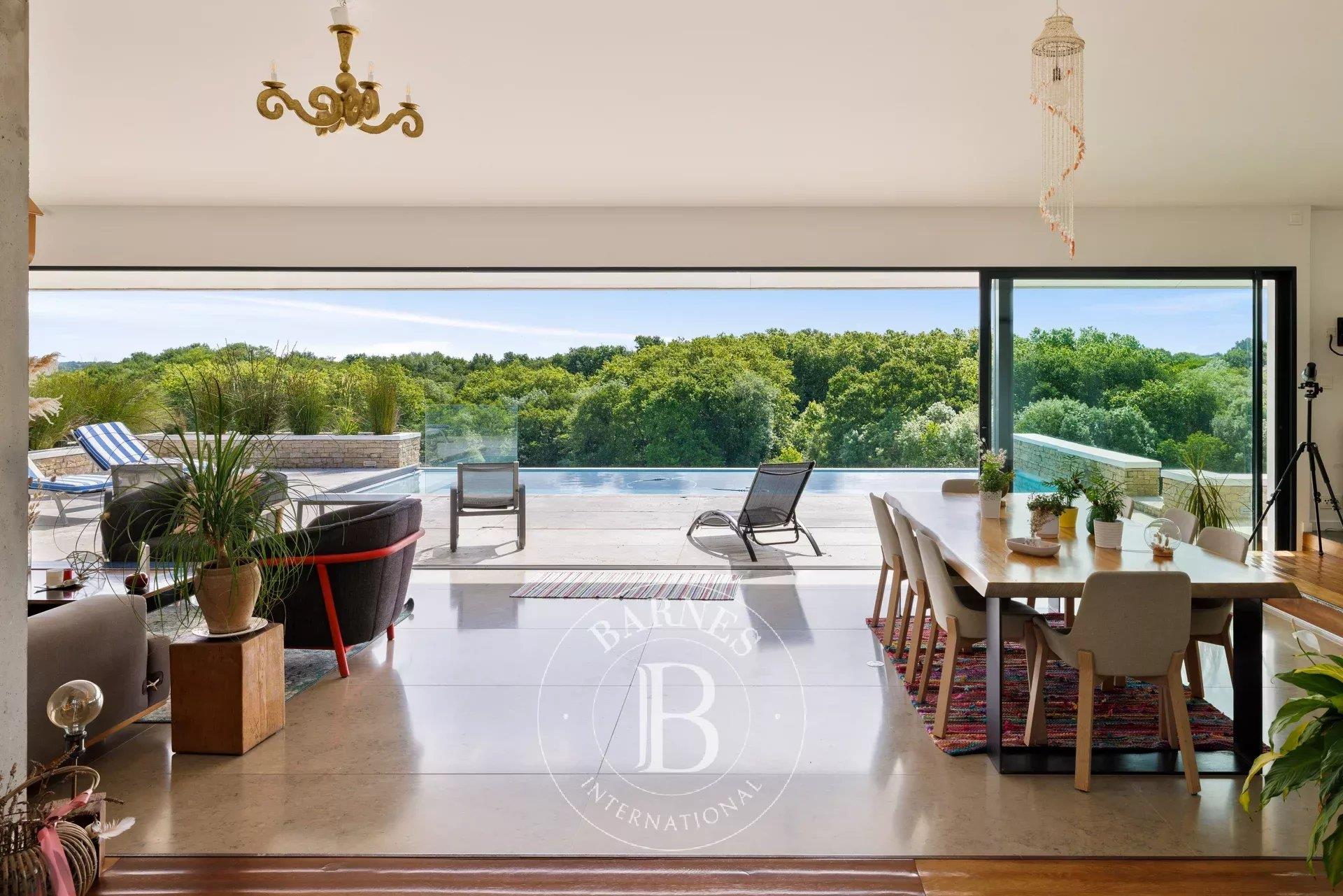 Ahetze, Contemporary 300 Sqm Home In A Peaceful Setting