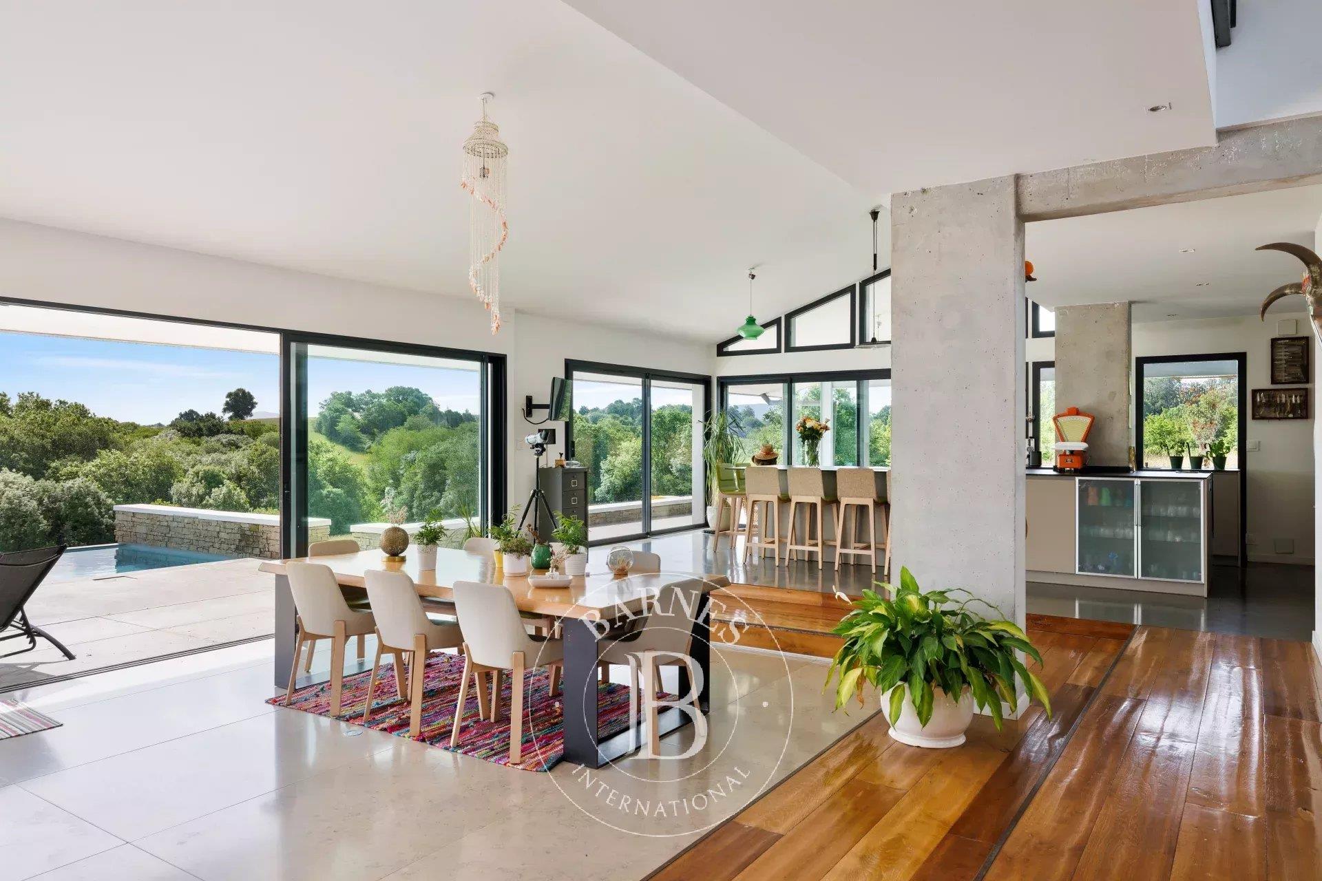 Ahetze, Contemporary 300 Sqm Home In A Peaceful Setting