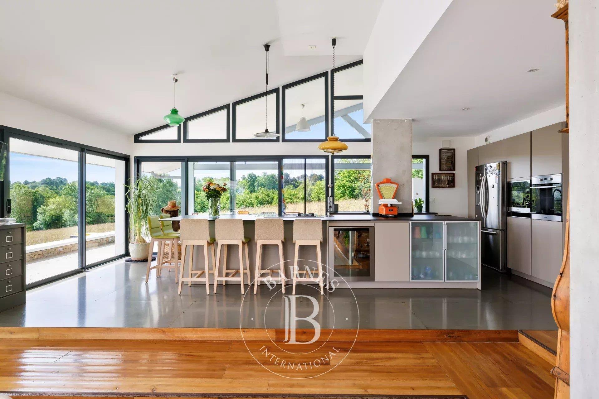 Ahetze, Contemporary 300 Sqm Home In A Peaceful Setting
