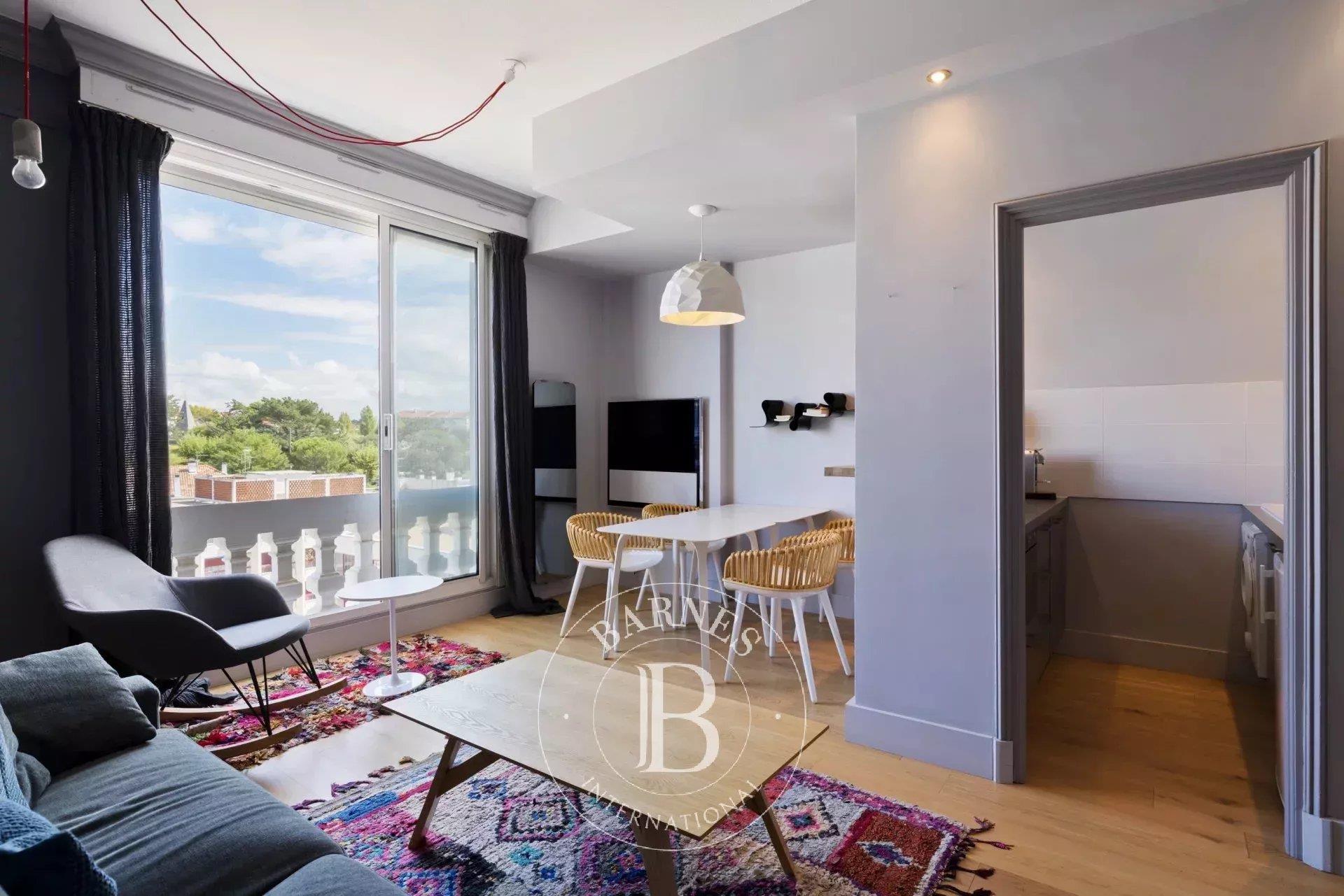 Saint Jean De Luz, Beachfront Apartement