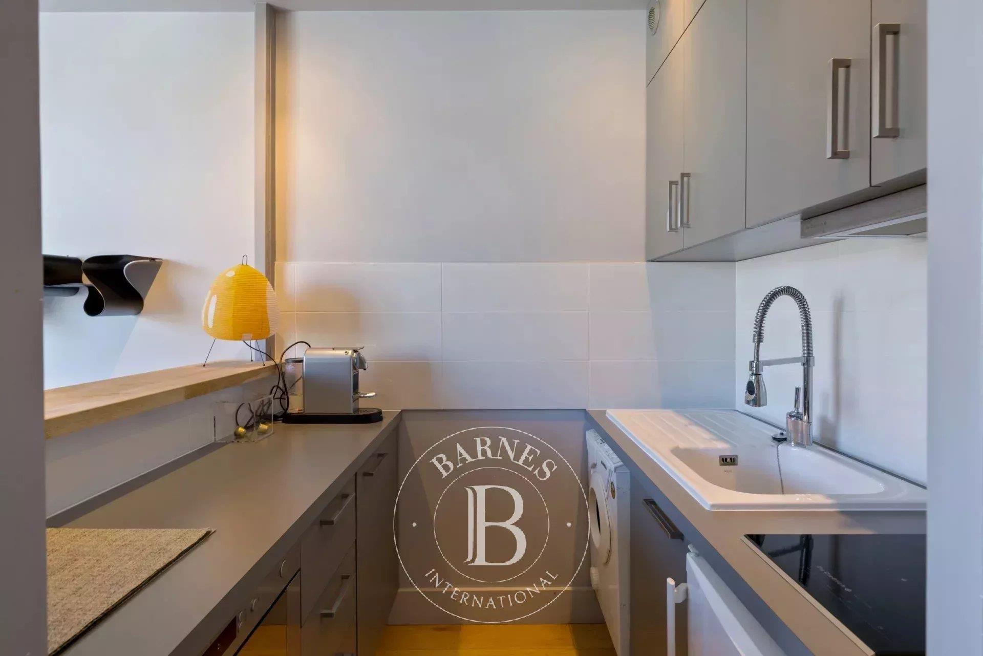 Saint Jean De Luz, Beachfront Apartement