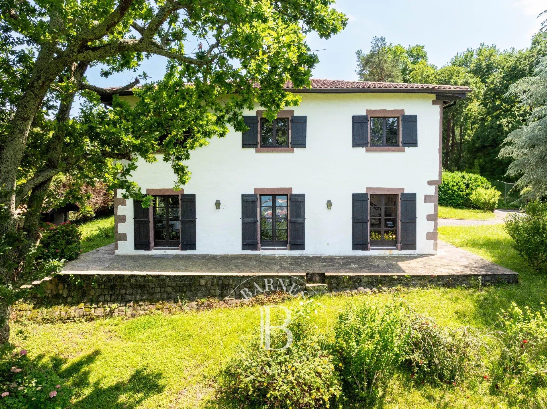 Ciboure Bordagain, House Of 300 M² With Views