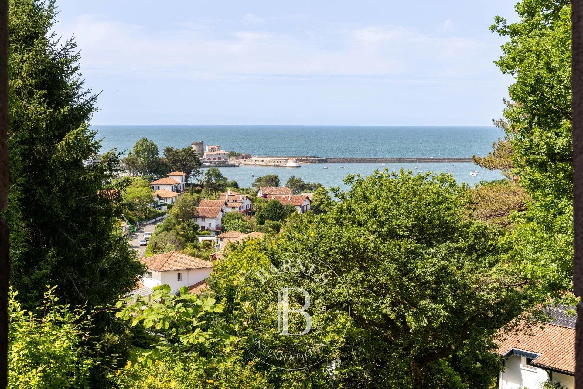 Ciboure Bordagain, House Of 300 M² With Views