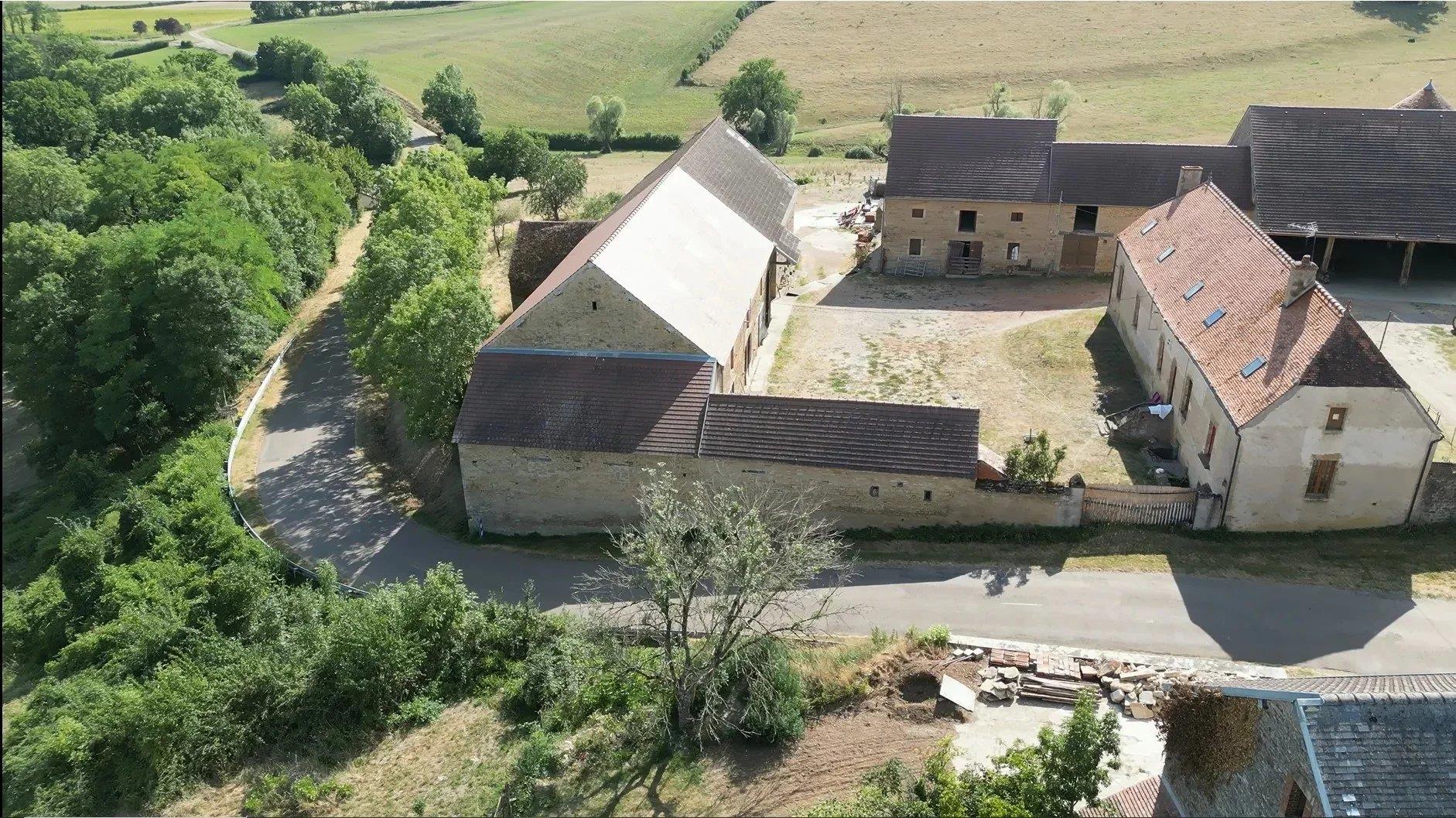 En exclusivité, Bourgogne propriété de caractère