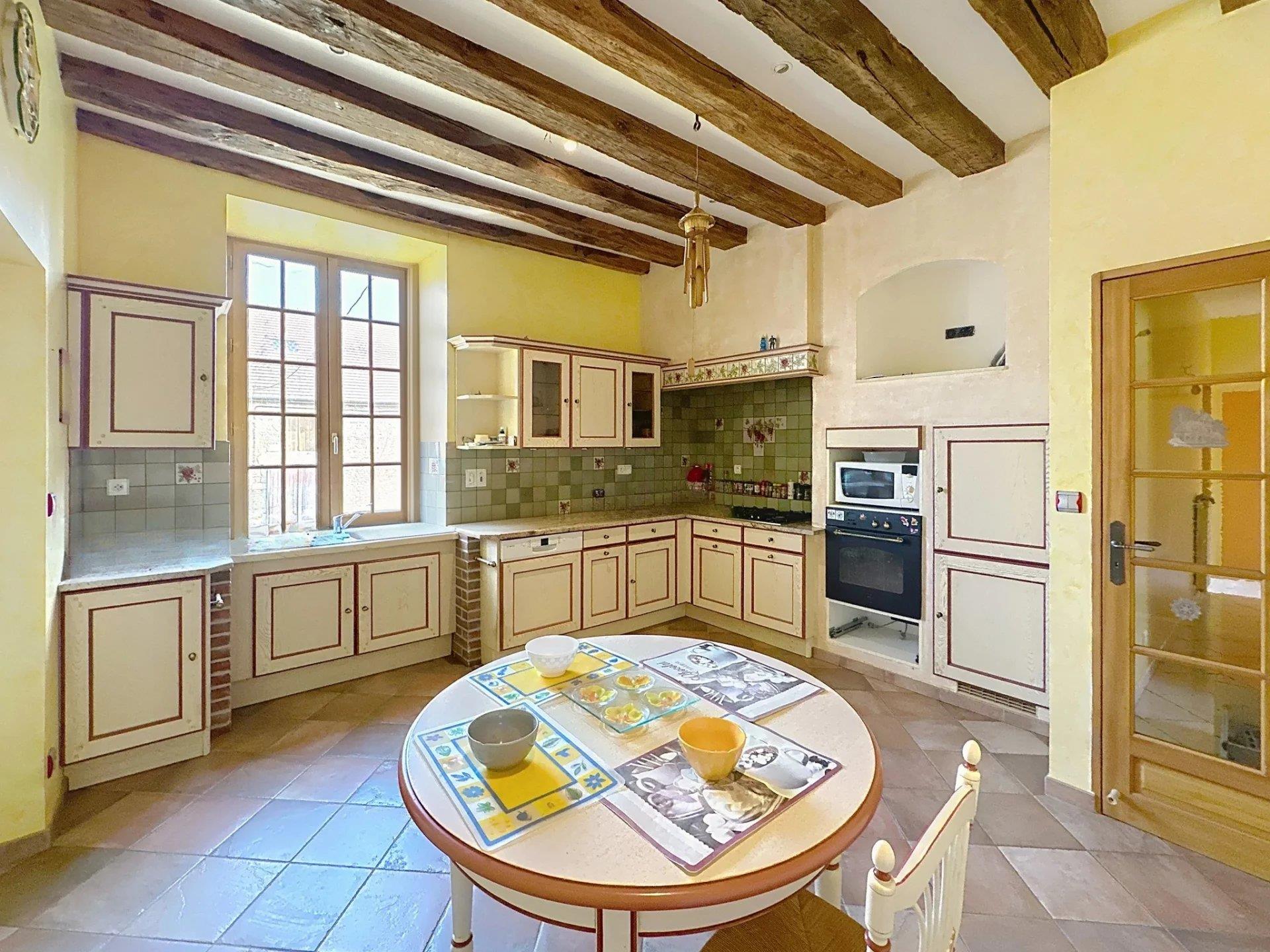 En exclusivité, Bourgogne propriété de caractère