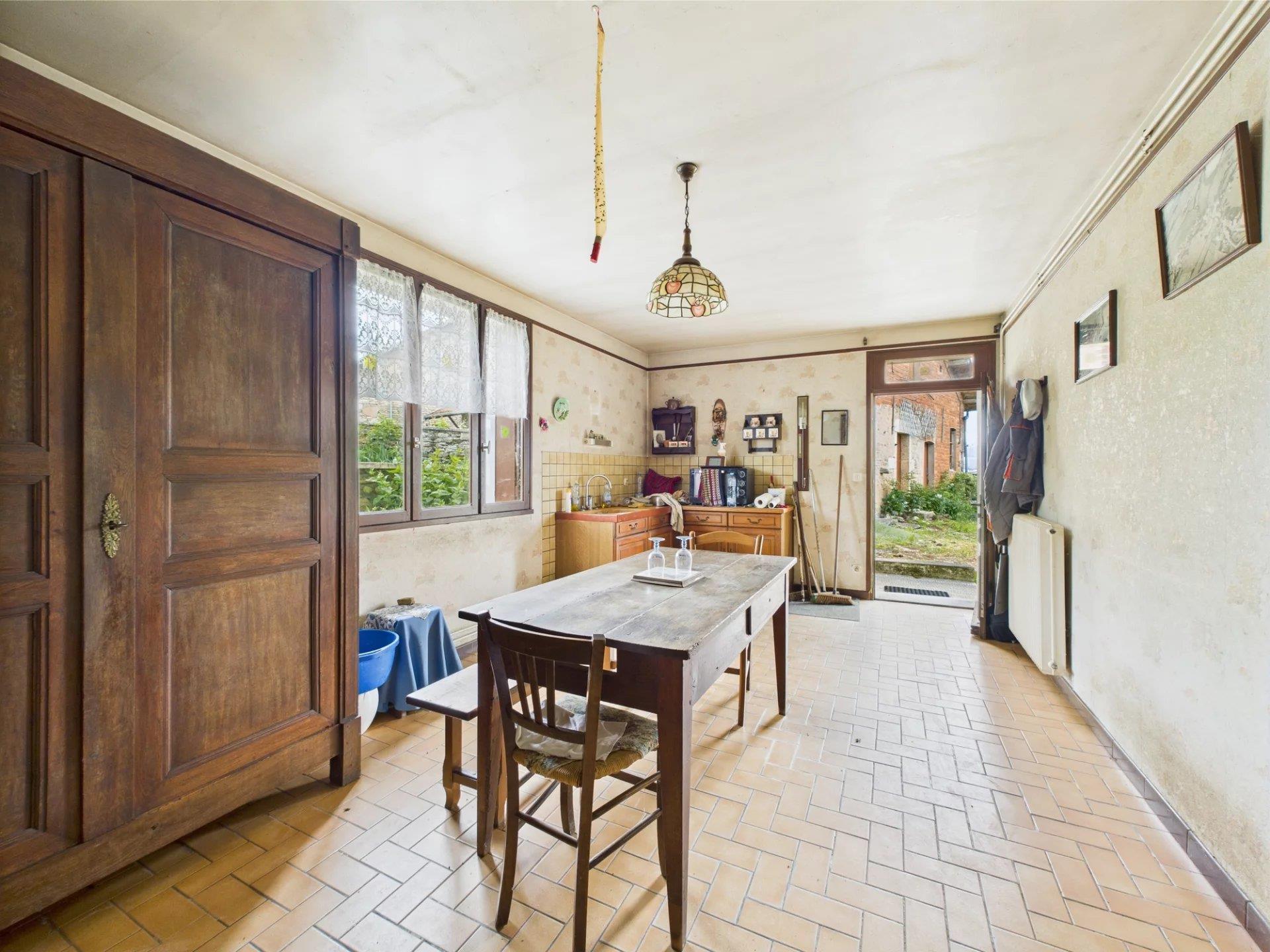 Exclusively, in Auxois, old farmhouse