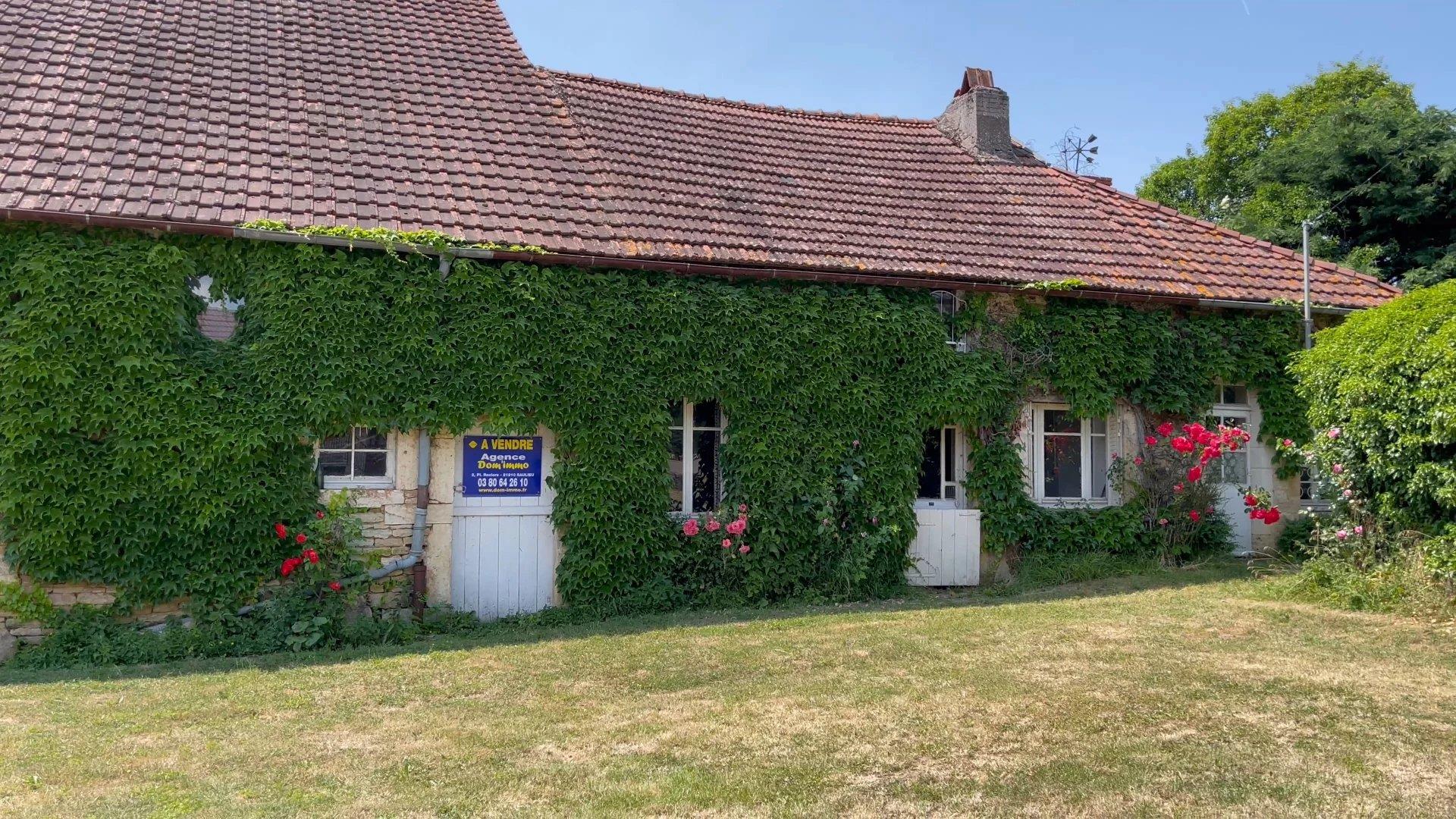 Mont St Jean area: Character house to renovate