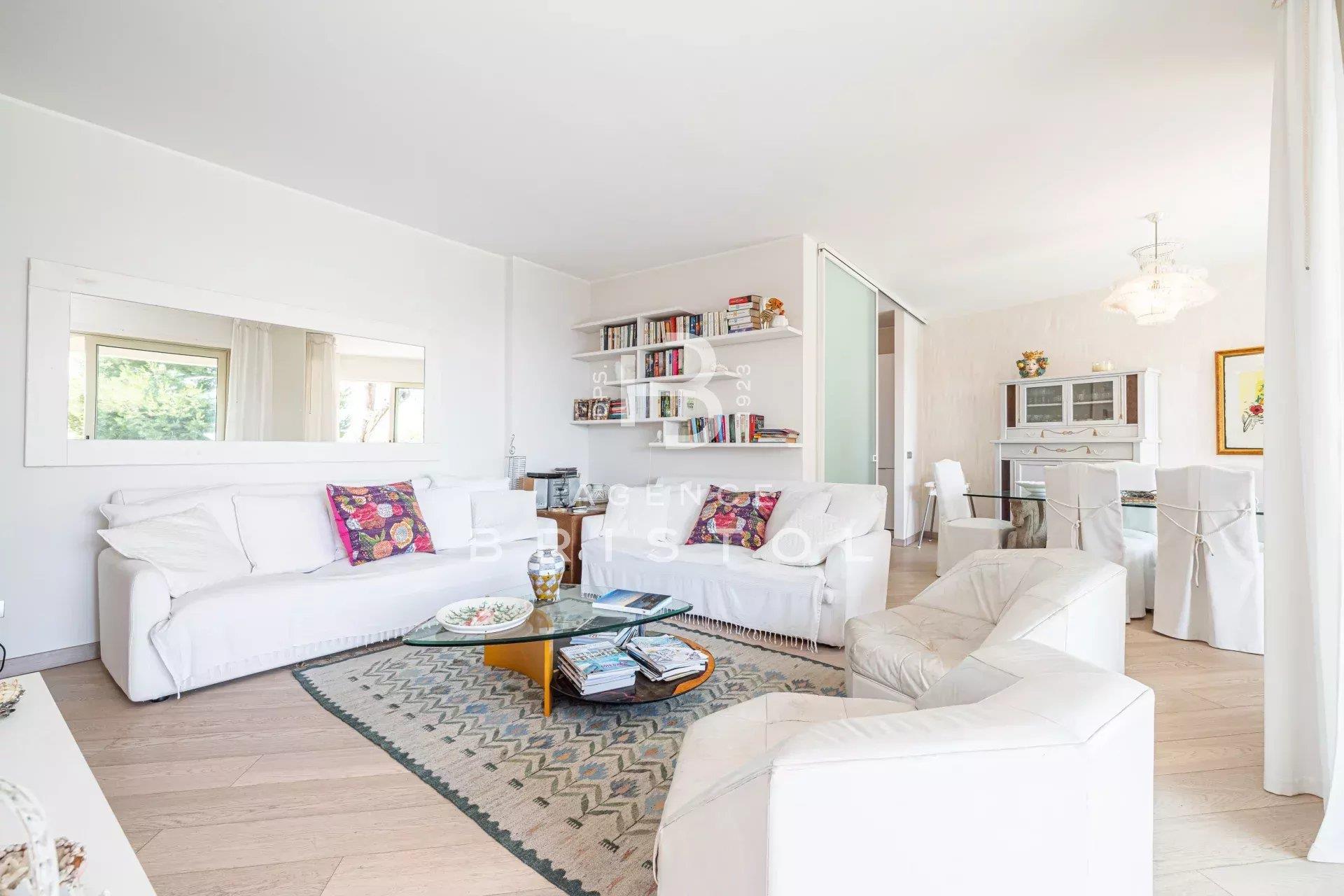 Compra: Apartamento (06230)