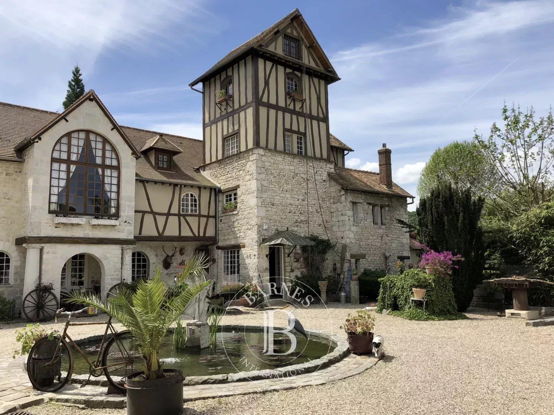 Eure - 18th-century mill in 2.6ha of parkland