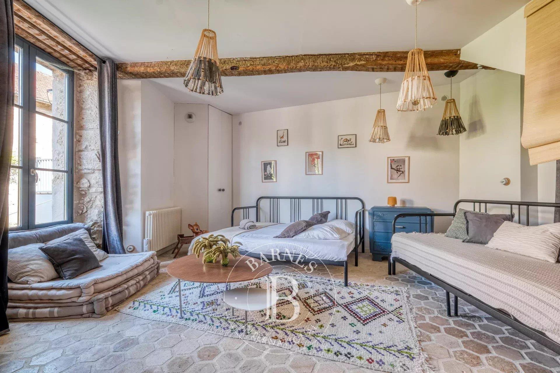 Charming renovated property - 50mn from Paris - Outbuildings