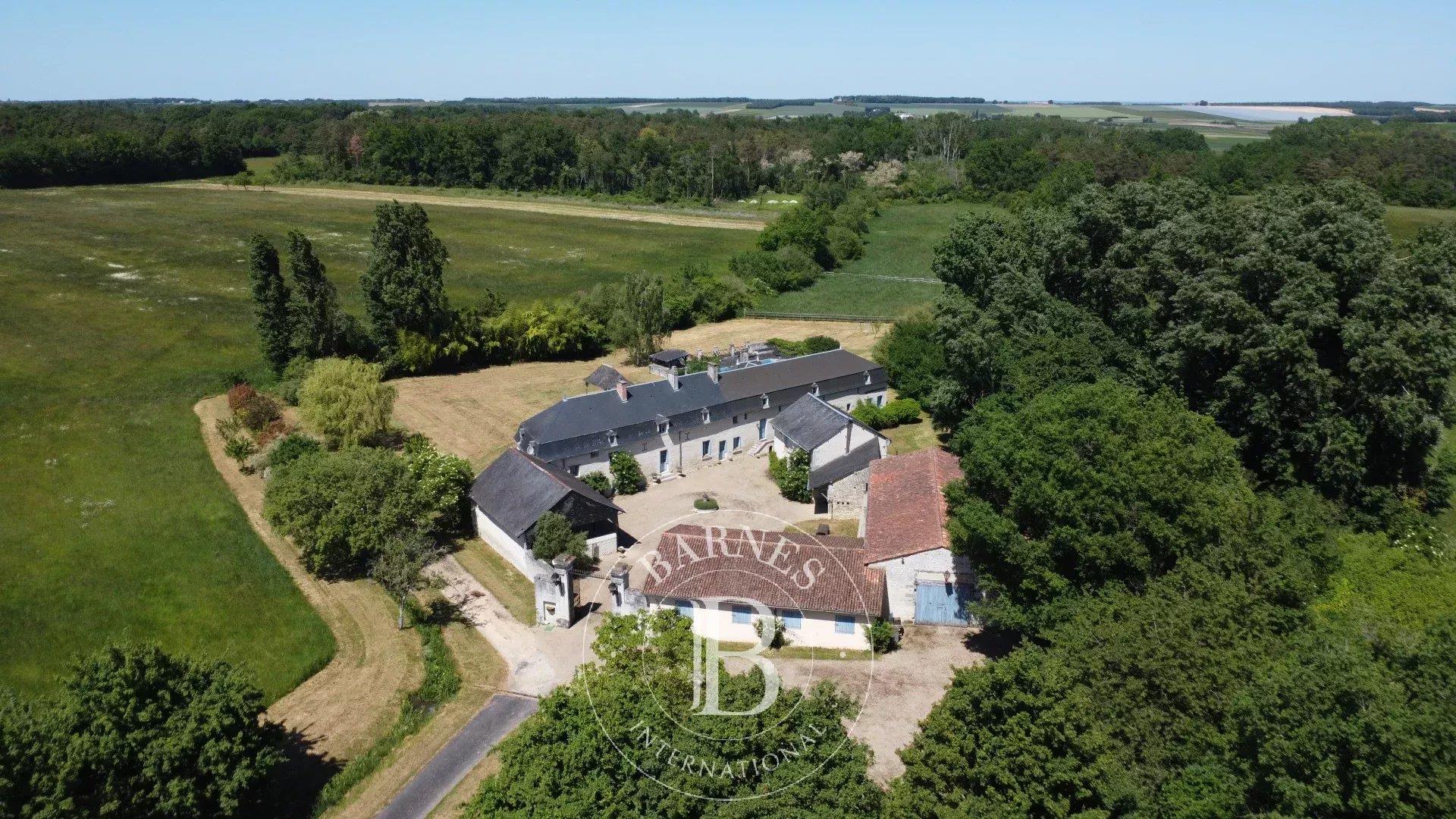 Compra: Vivenda (37120)