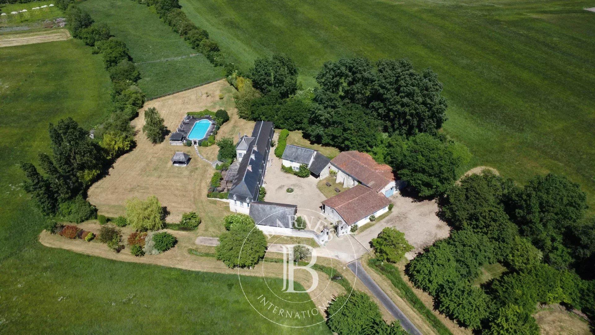 Compra: Vivenda (37120)