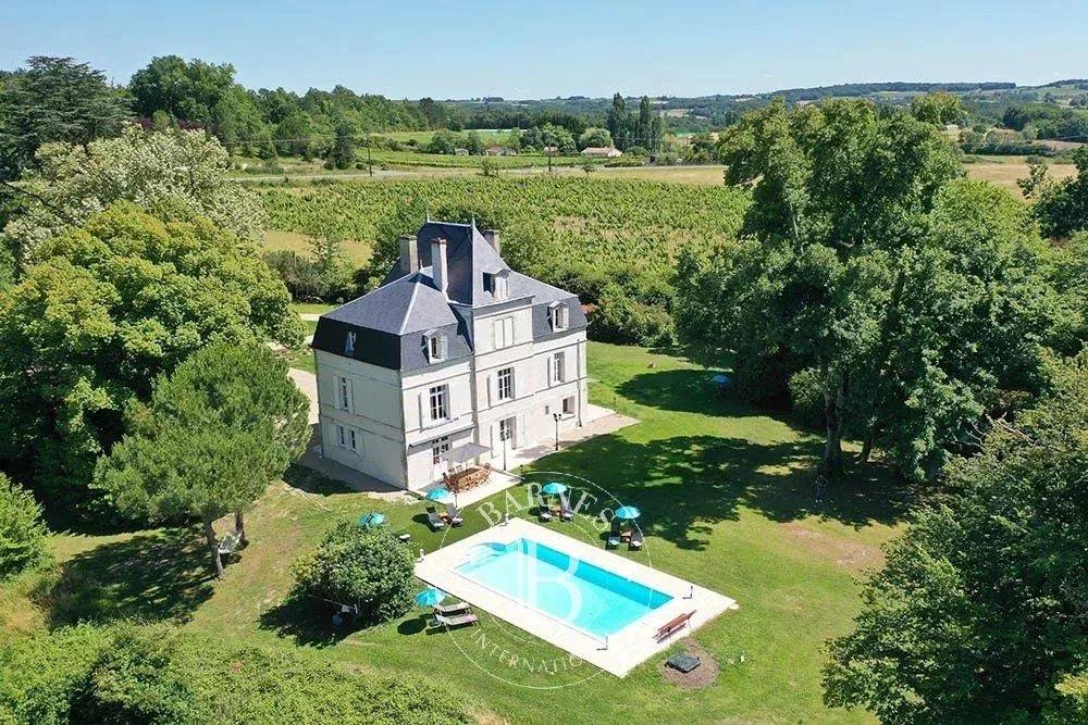 Monbazillac, Périgord - Renovated 19th-century Manor – Wooded Park and Swimming Pool
