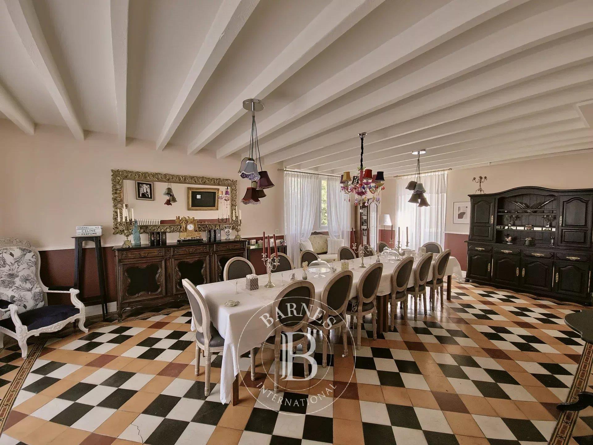 Monbazillac, Périgord - Renovated 19th-century Manor – Wooded Park and Swimming Pool