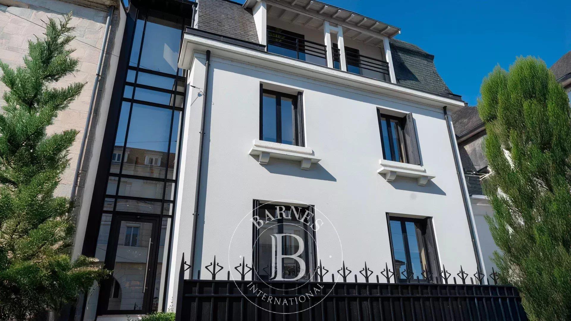 Périgueux – Exceptional address, rare setting – Prestige & absolute privacy