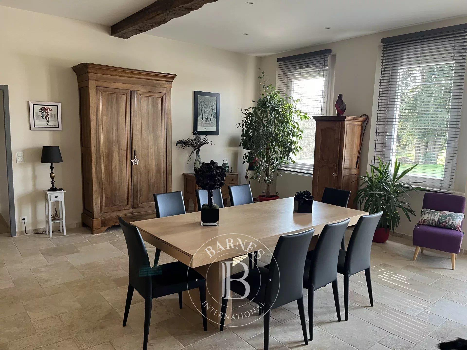 Périgord, Bergerac - Contemporary house with 20 hectares