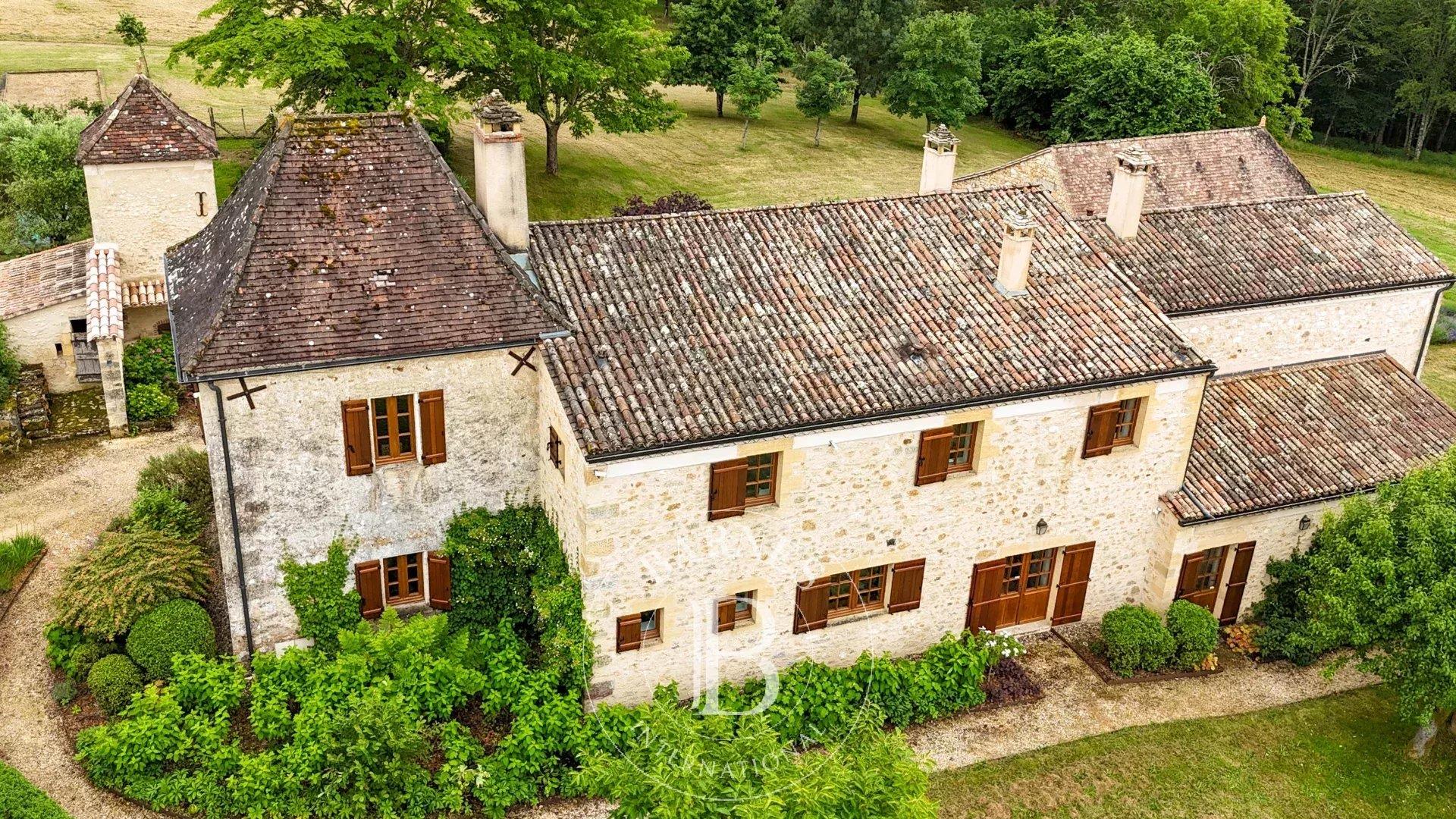 Couze-Et-Saint-Front – Elegant countryside estate on 20 hectares, 5 minutes from Lalinde in Dordogne