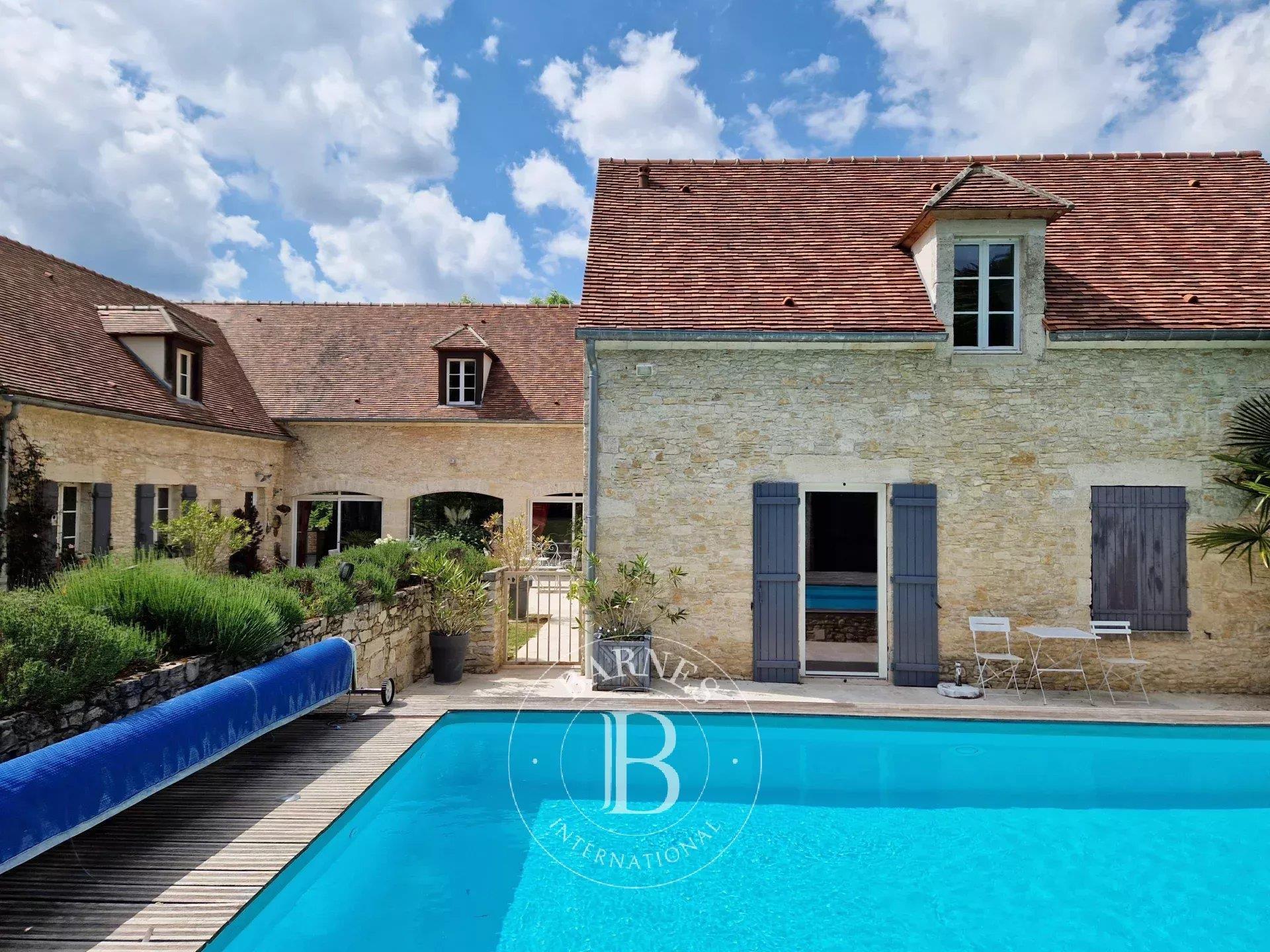 Vienne-En-Arthies (95) - Family Home - Swimming Pool and Pool House