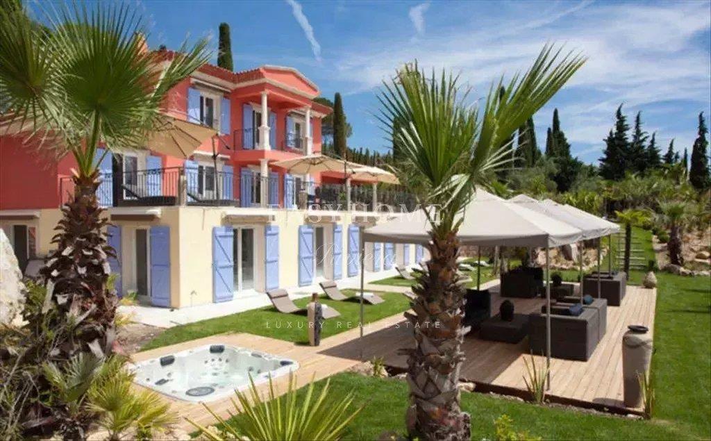 Domaine de 3 Villas de luxe Grasse