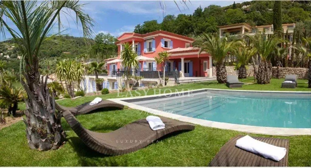 Domaine de 3 Villas de luxe Grasse