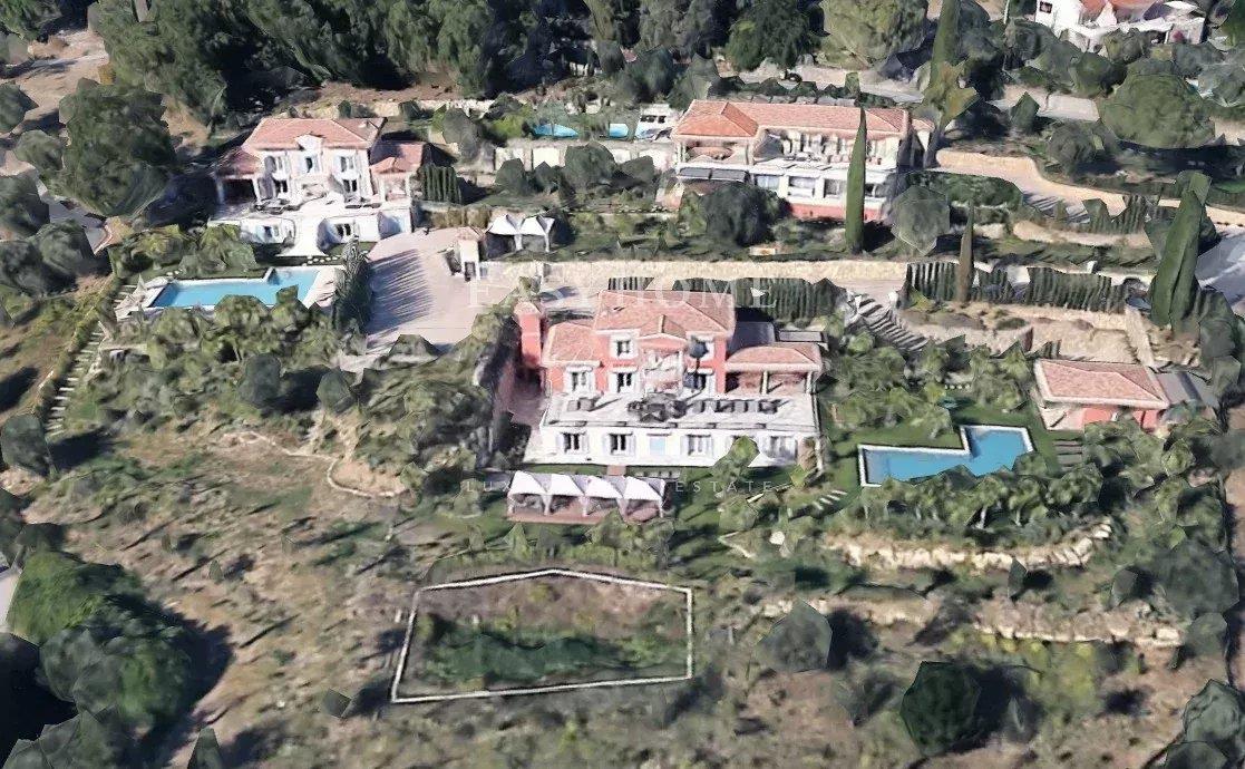 Domaine de 3 Villas de luxe Grasse