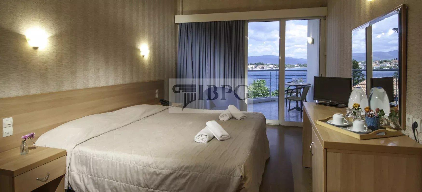 Hotel in a prime location in Patra