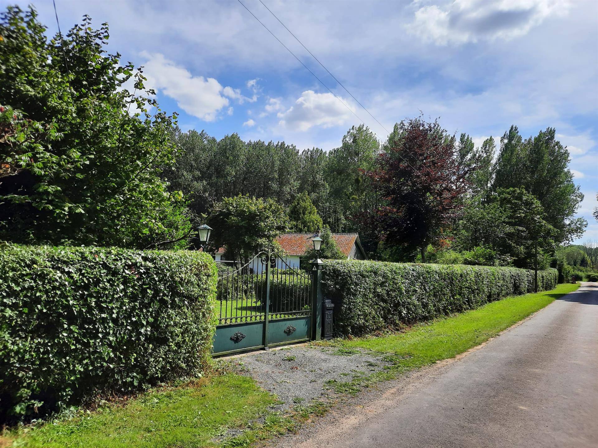 Raye-Sur-Authy
