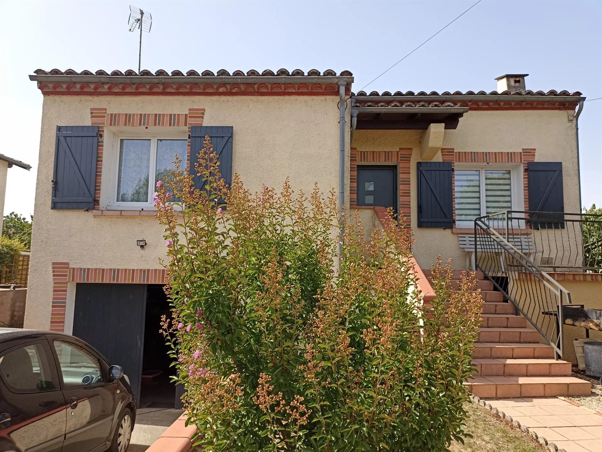 Compra: Vivenda (81500)