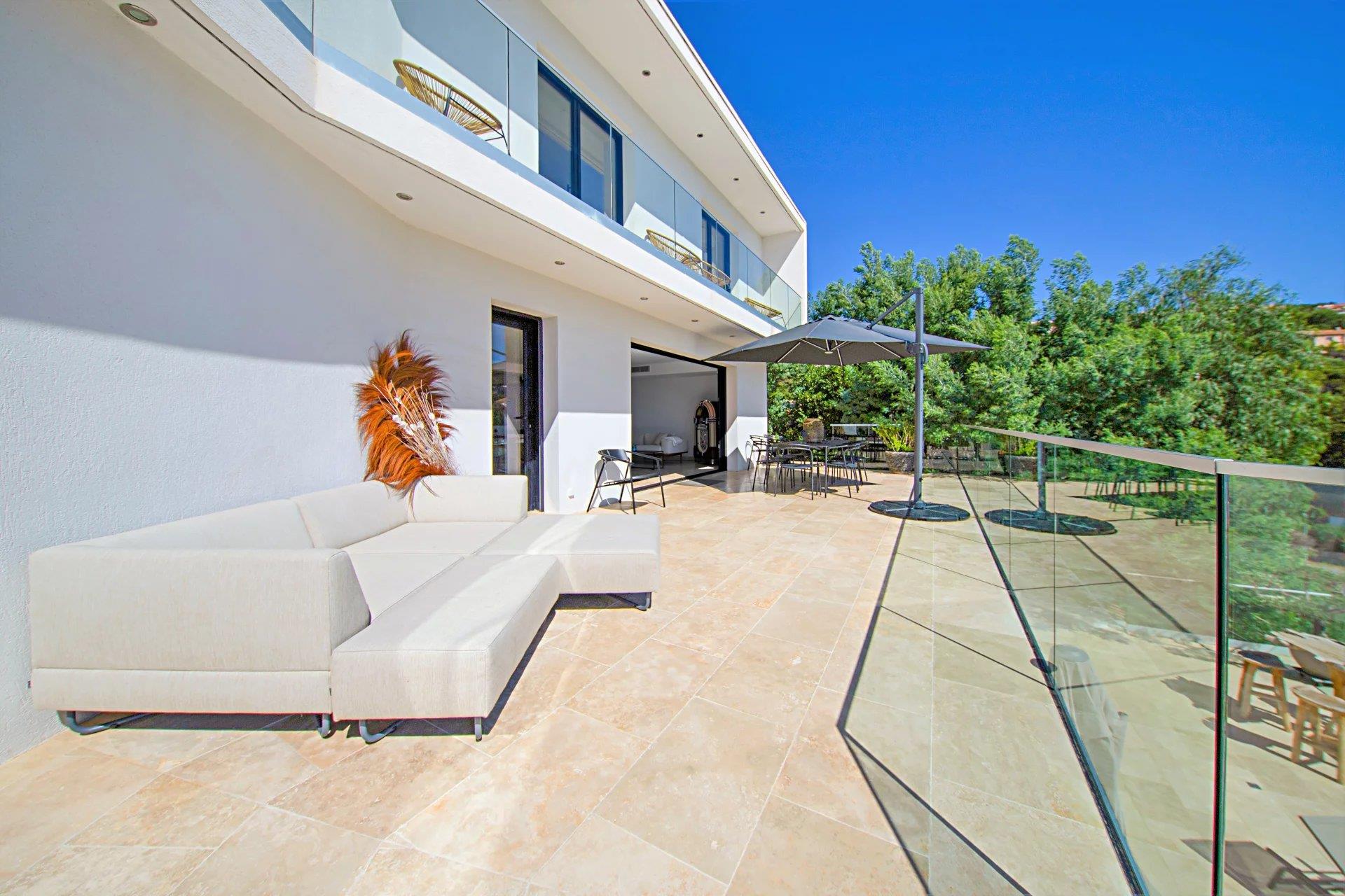 Compra: Vivenda (83380)