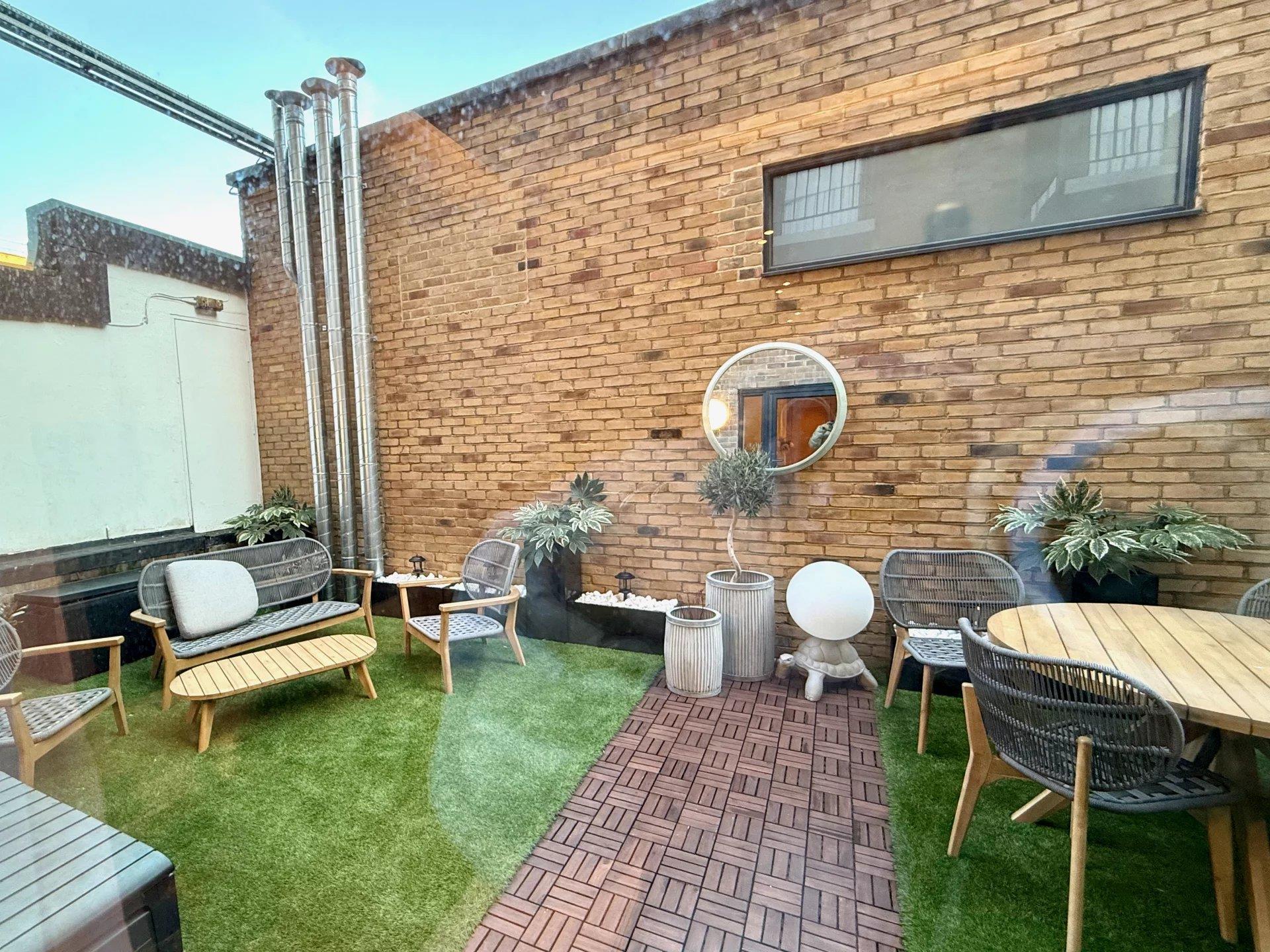 London | Apartment | 1 Bedrooms | 1 Bathroom | 362 sqft plus 300 sqft Terrace | £1.175M| Ref: 855775
