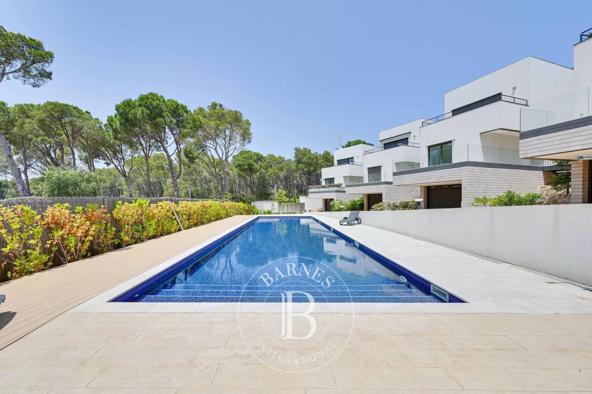Detached House with Sea Views in Quiet Residential Area of Llafranc, Costa Brava