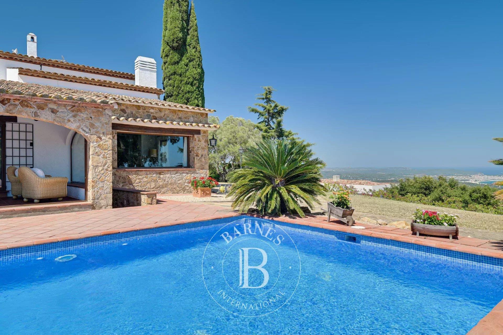 Prestigious villa with sea views in Platja d'aro, Costa Brava