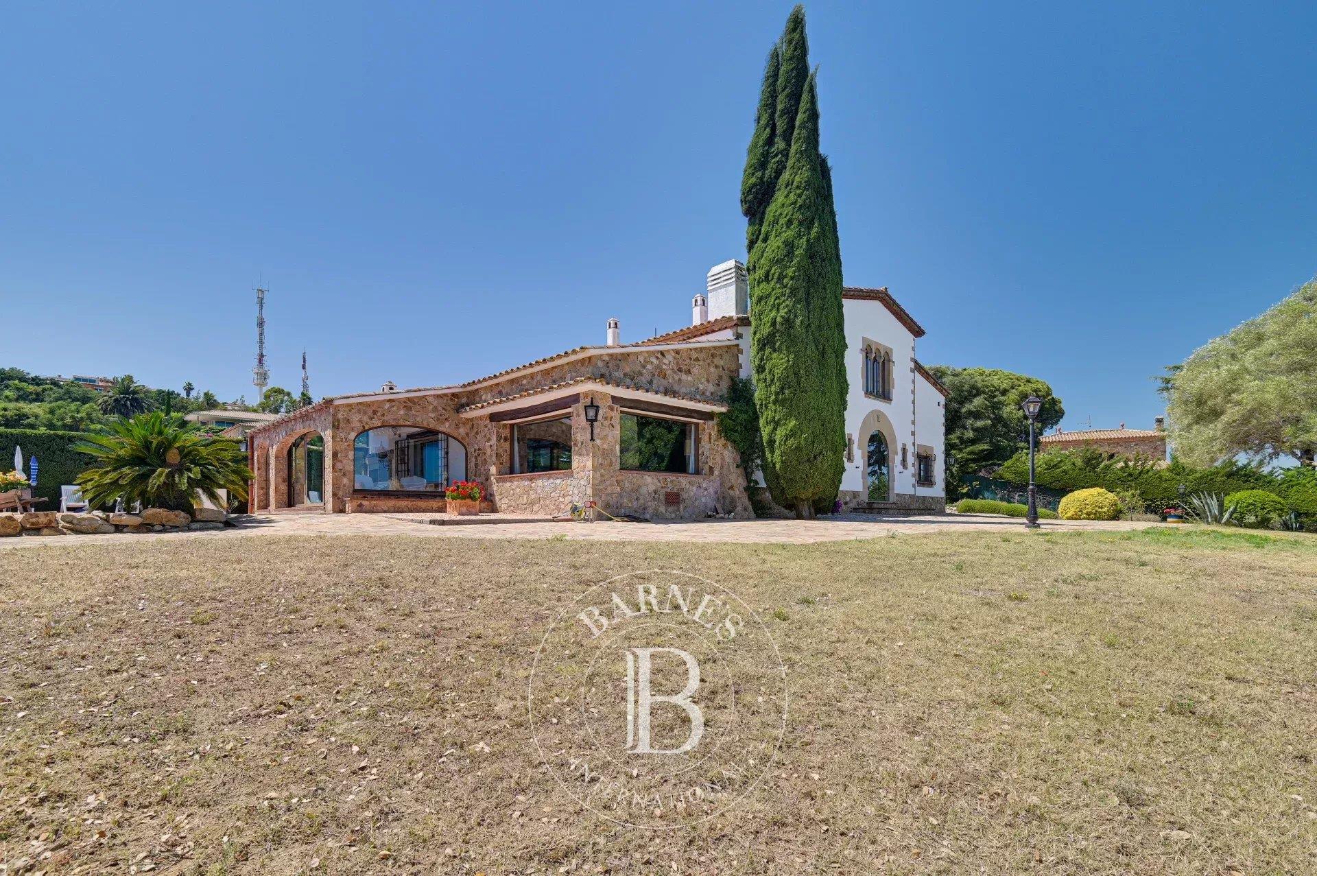 Prestigious villa with sea views in Platja d'aro, Costa Brava