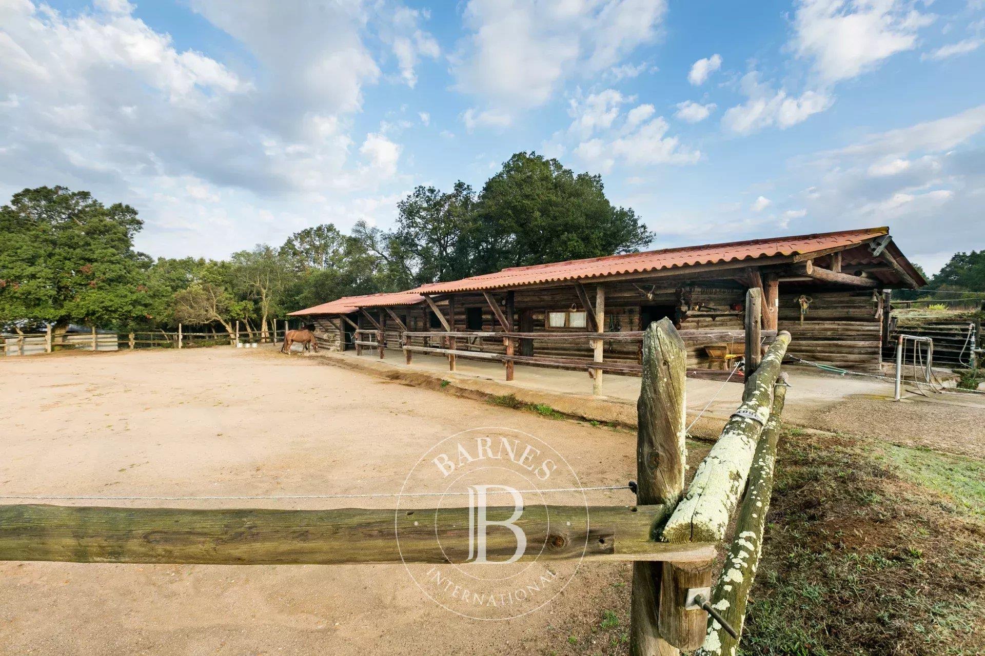 Renovated 13th-Century Country House with Horse Stables, Just 15 Minutes from Costa Brava Beaches an