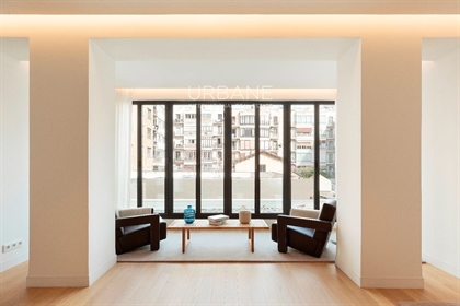 Luxury apartment for sale in the Golden Quarter of Barcelona
