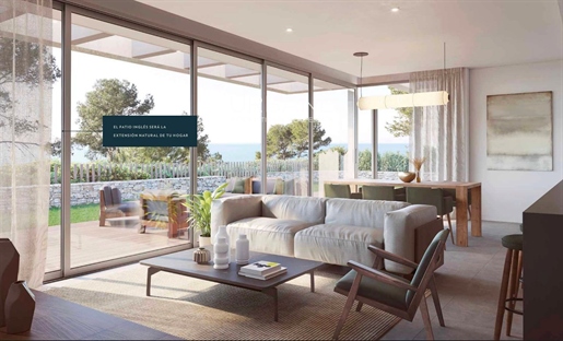 : Appartement de Luxe avec Terrasse Privée dans un Golf Resort à la Costa Dorada à Vendre