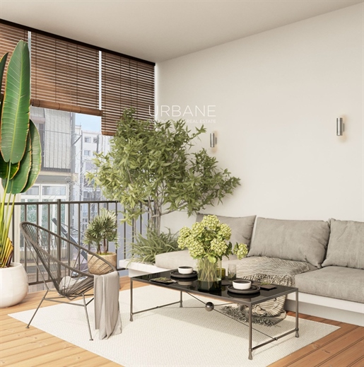 Luxurious 3-Bedroom Apartment with Terrace in Eixample Izquierda, Barcelona