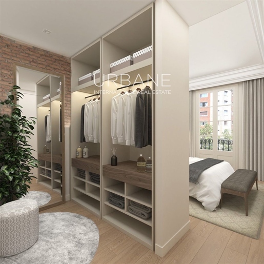Luxurious 3-Bedroom Apartment with Terrace in Eixample Izquierda, Barcelona