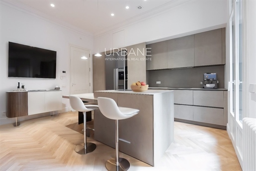 Charming Apartment in Barcelona's Gothic Quarter | 1 Bedroom, 1 Bathroom, Fully Equipped Kitchen | 5