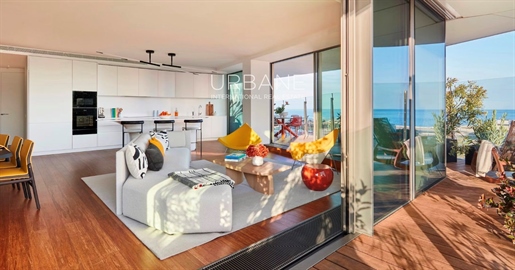 Luxury 99 m² Apartment with 22 m² Terrace for Sale on the Fourth Floor in Diagonal Mar, Barcelona –