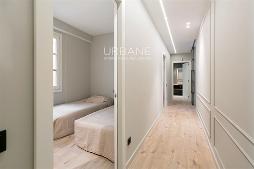 Stylish New Build 2 Bed Apartment with Terrace in Gothic Quarter
