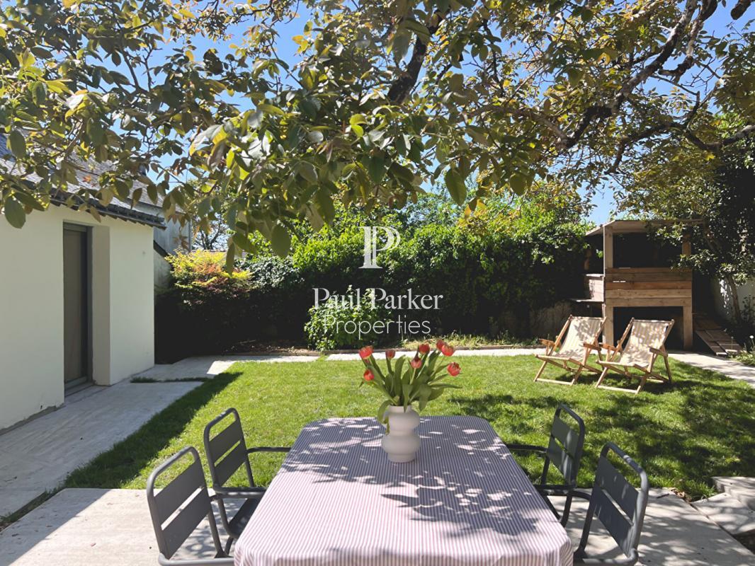 Under Offer - Family house in Baden in the Gulf of Morbihan - 7 rooms 152 m2