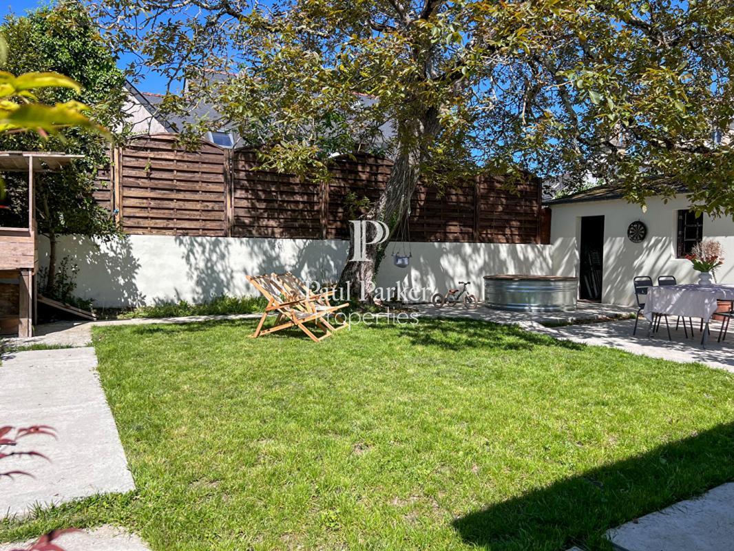 Under Offer - Family house in Baden in the Gulf of Morbihan - 7 rooms 152 m2