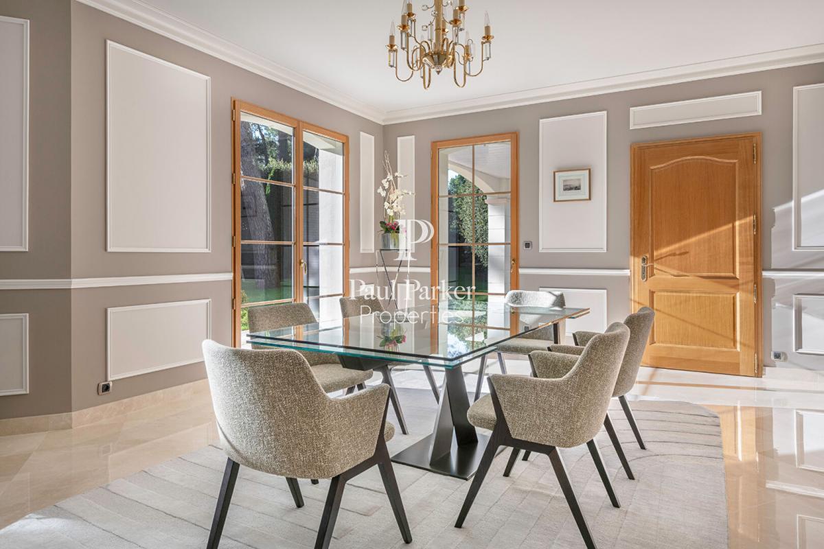 La Baule Les pins - Villa of 335 m2 garden of 1770 m2