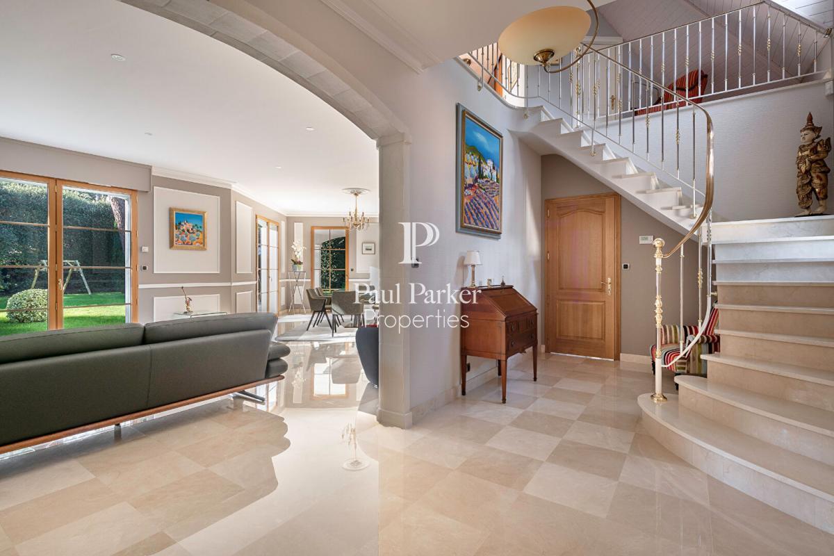 La Baule Les pins - Villa of 335 m2 garden of 1770 m2